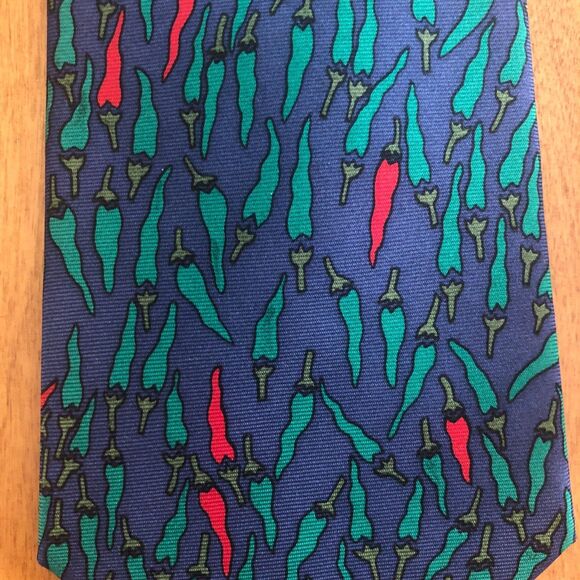 Museum Of Fine Arts Boston Mens Silk Tie Red Green Chili Peppers - Picture 2 of 4